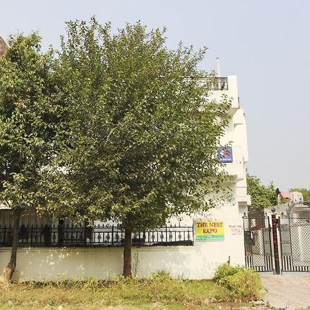 Capital O The Nest Expo Near Pvr Ansal Plaza Greater Noida Hotel Ngoại thất bức ảnh