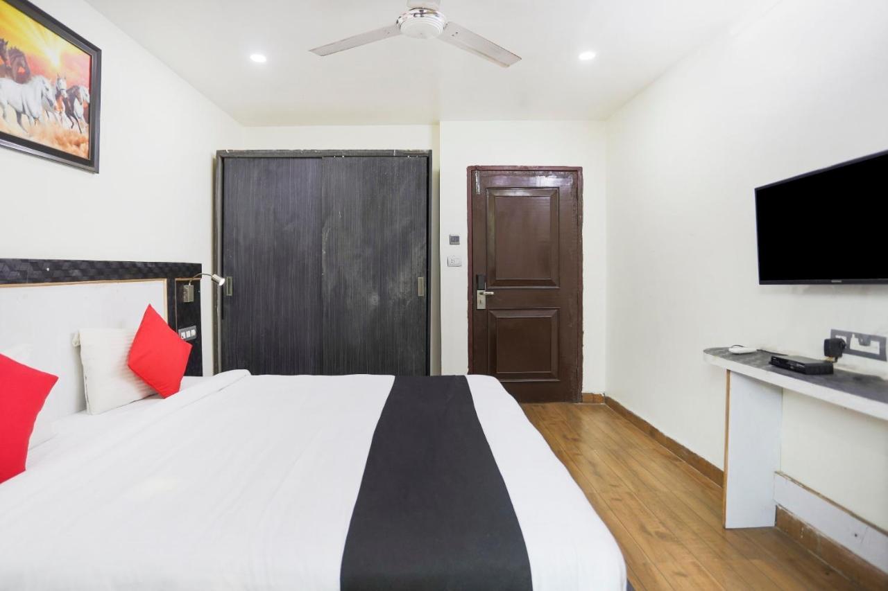 Capital O The Nest Expo Near Pvr Ansal Plaza Greater Noida Hotel Ngoại thất bức ảnh