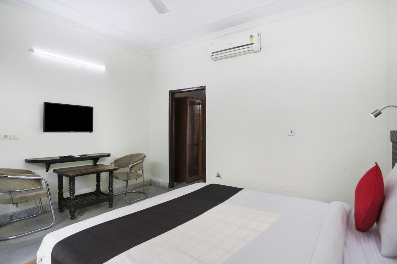 Capital O The Nest Expo Near Pvr Ansal Plaza Greater Noida Hotel Ngoại thất bức ảnh