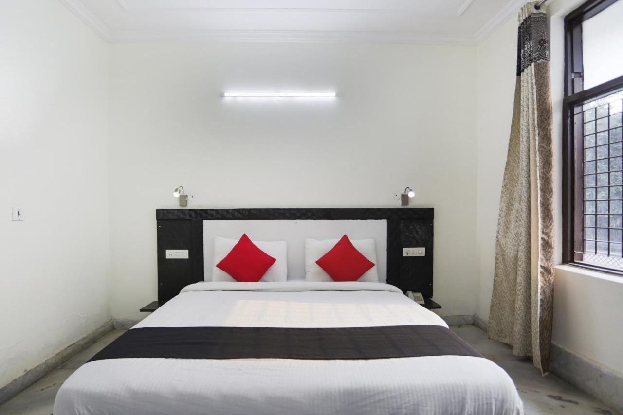 Capital O The Nest Expo Near Pvr Ansal Plaza Greater Noida Hotel Ngoại thất bức ảnh