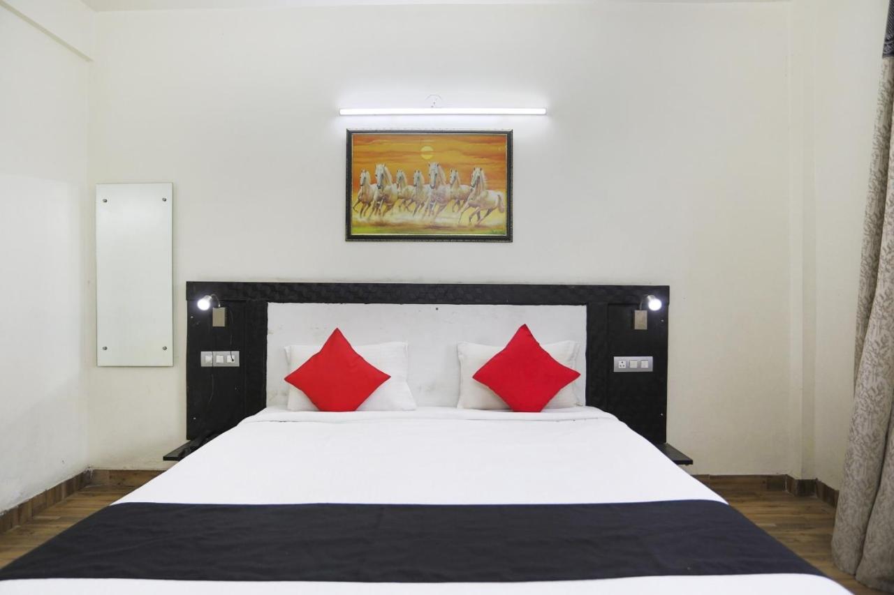 Capital O The Nest Expo Near Pvr Ansal Plaza Greater Noida Hotel Ngoại thất bức ảnh