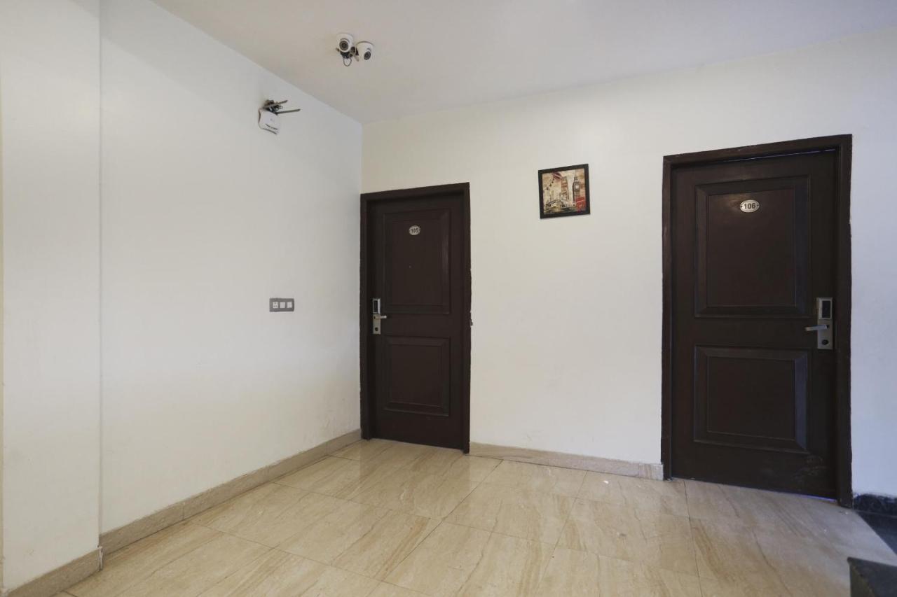 Capital O The Nest Expo Near Pvr Ansal Plaza Greater Noida Hotel Ngoại thất bức ảnh