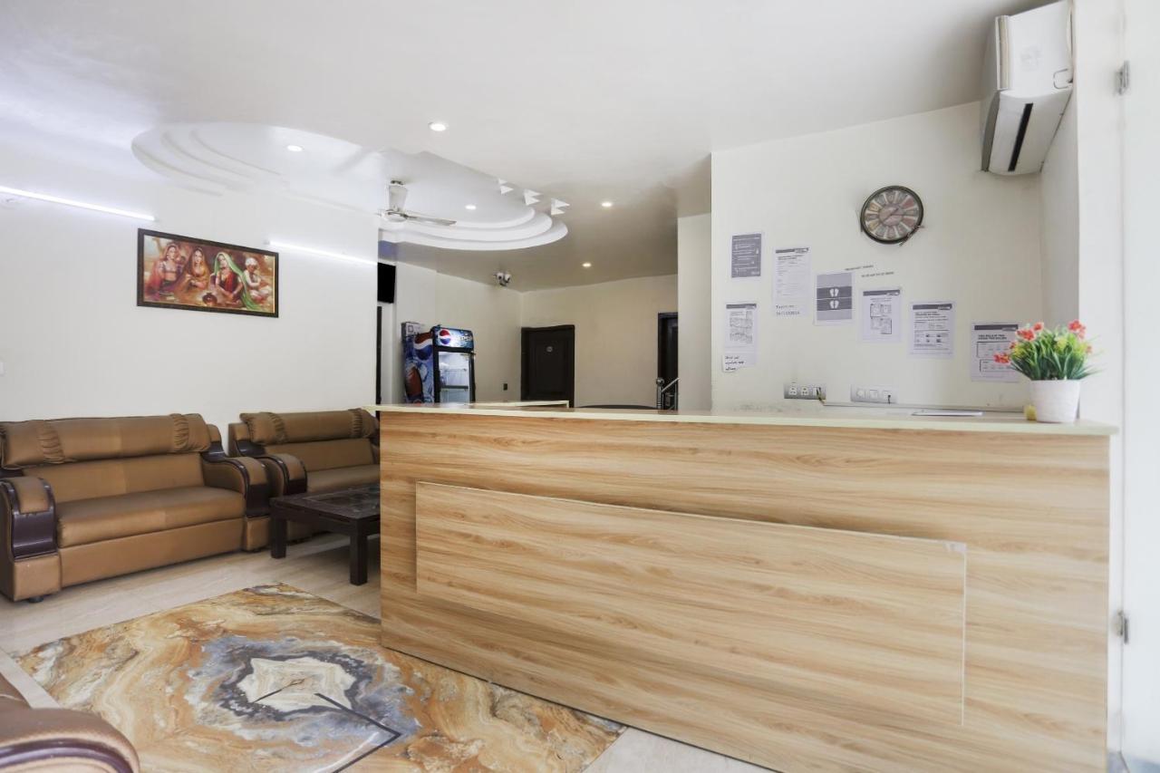 Capital O The Nest Expo Near Pvr Ansal Plaza Greater Noida Hotel Ngoại thất bức ảnh